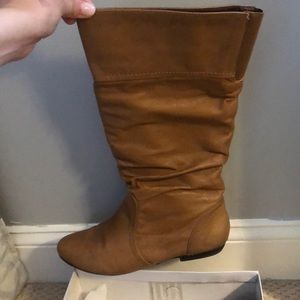 Steve Madden Chestnut boots